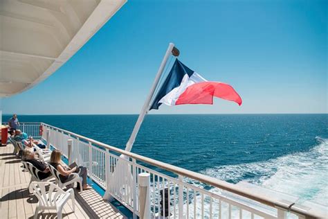 brittany ferries club voyage price.